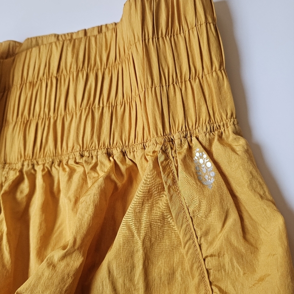 FP Movement by Free People shorts gold L - Picture 3 of 8